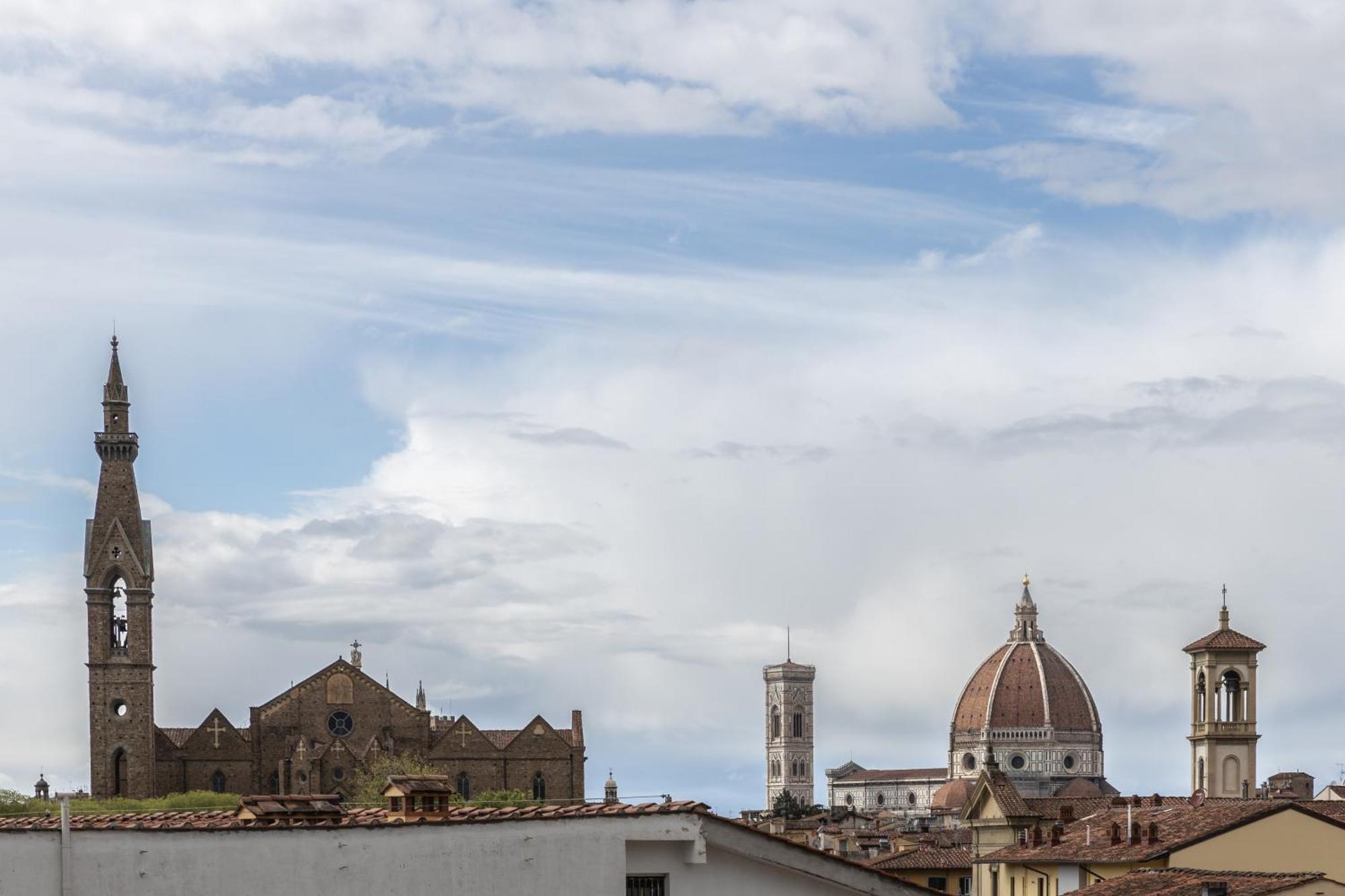 Отель Le Reve De Naim Firenze Экстерьер фото